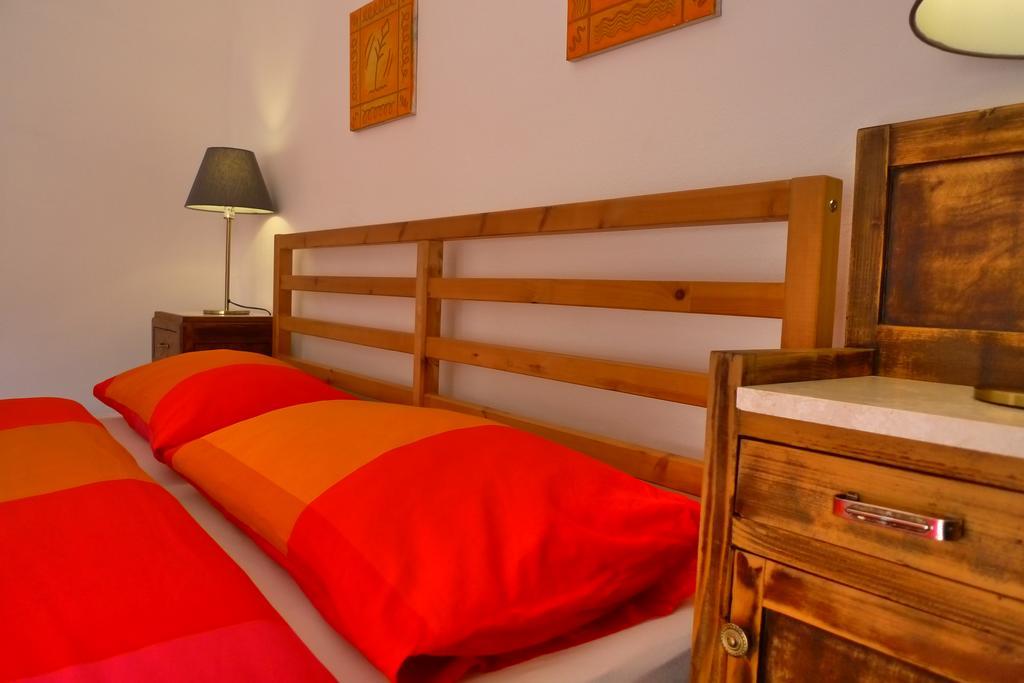 Guesthouse Bosa Di Giuseppe Exterior photo